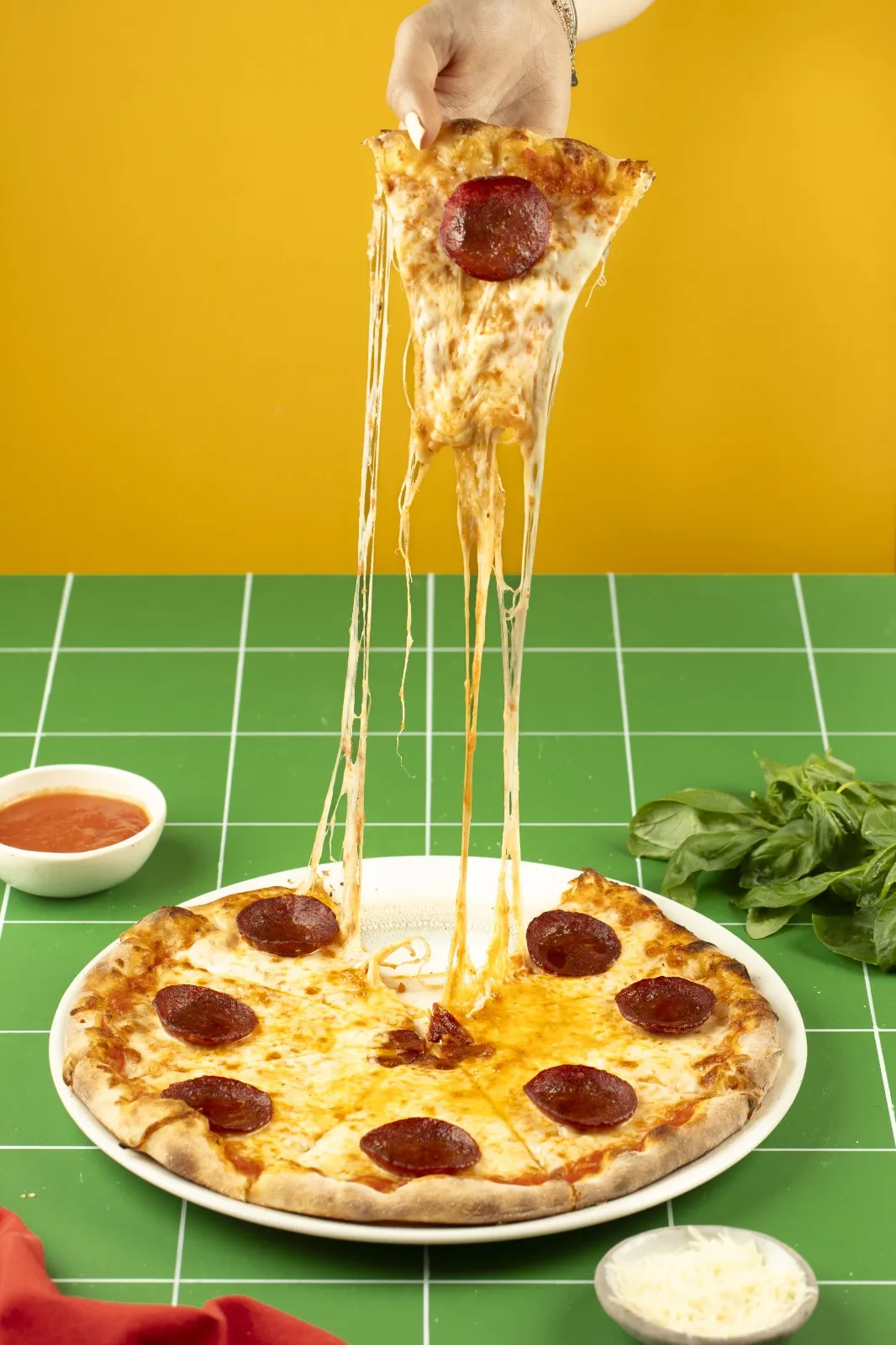 MİOS PIZZA  Organic Growth & Brand Transformation